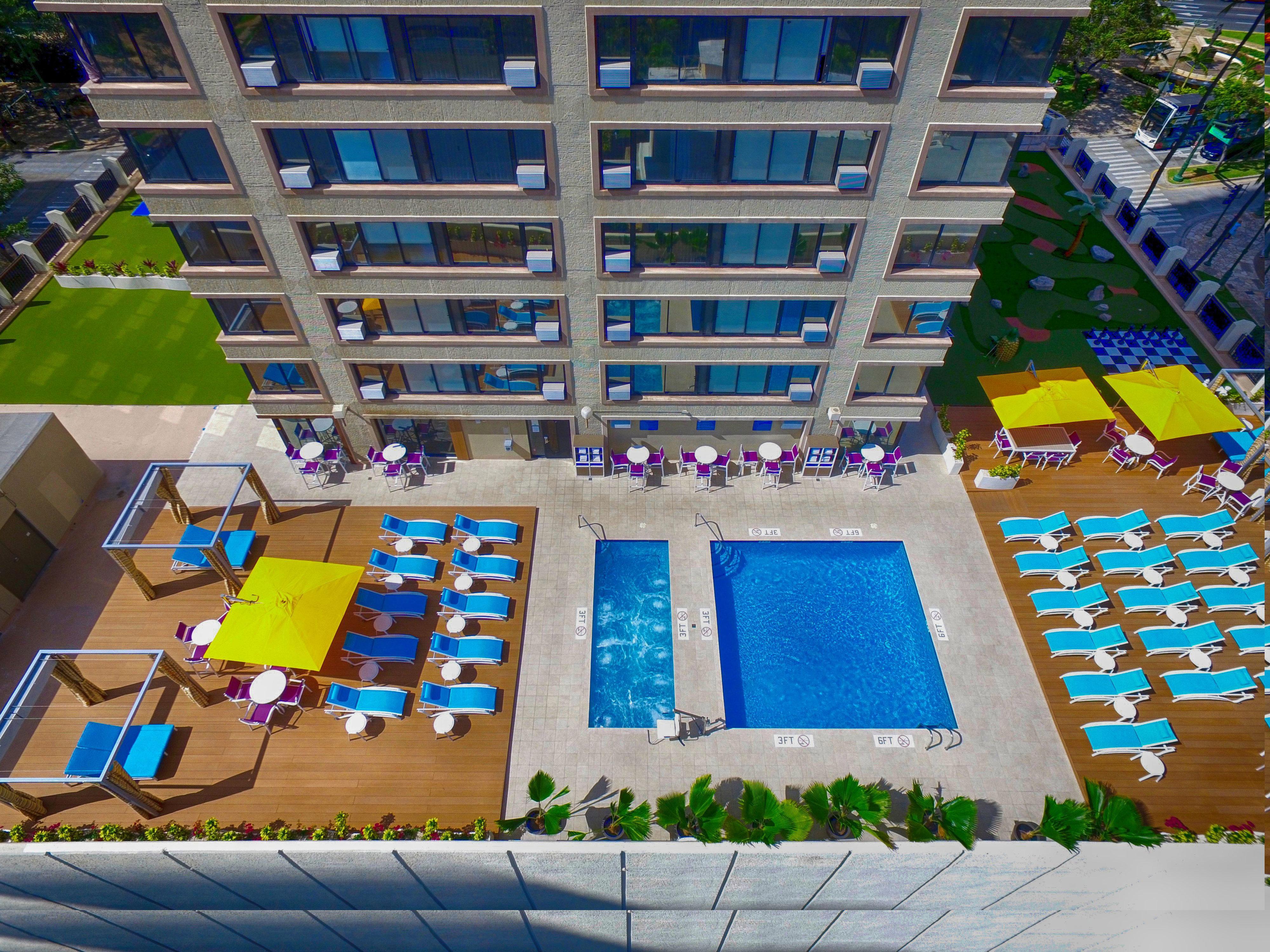 Holiday Inn Express Waikiki By Ihg Honolulu Exterior foto